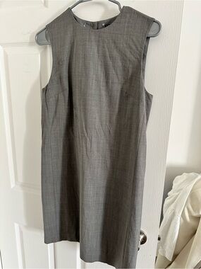 Theory Gray Sleeveless Shift Dress